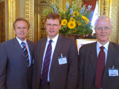 Tómas Ingi Olrich, sendiherra, Árni M. Mathiesen, fjármálaráðherra og Baldur Guðlaugsson, ráðuneytisstjóri